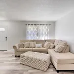 Cozy Duplex Close To Toledo Botanical Garden