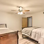 Cozy Duplex Close To Toledo Botanical Garden