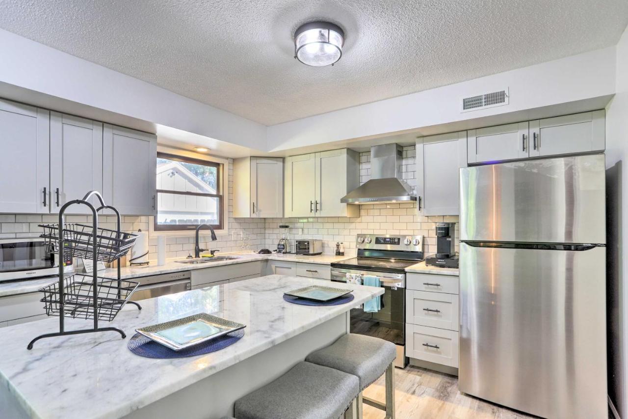 Cozy Duplex Close To Botanical Garden Apartment