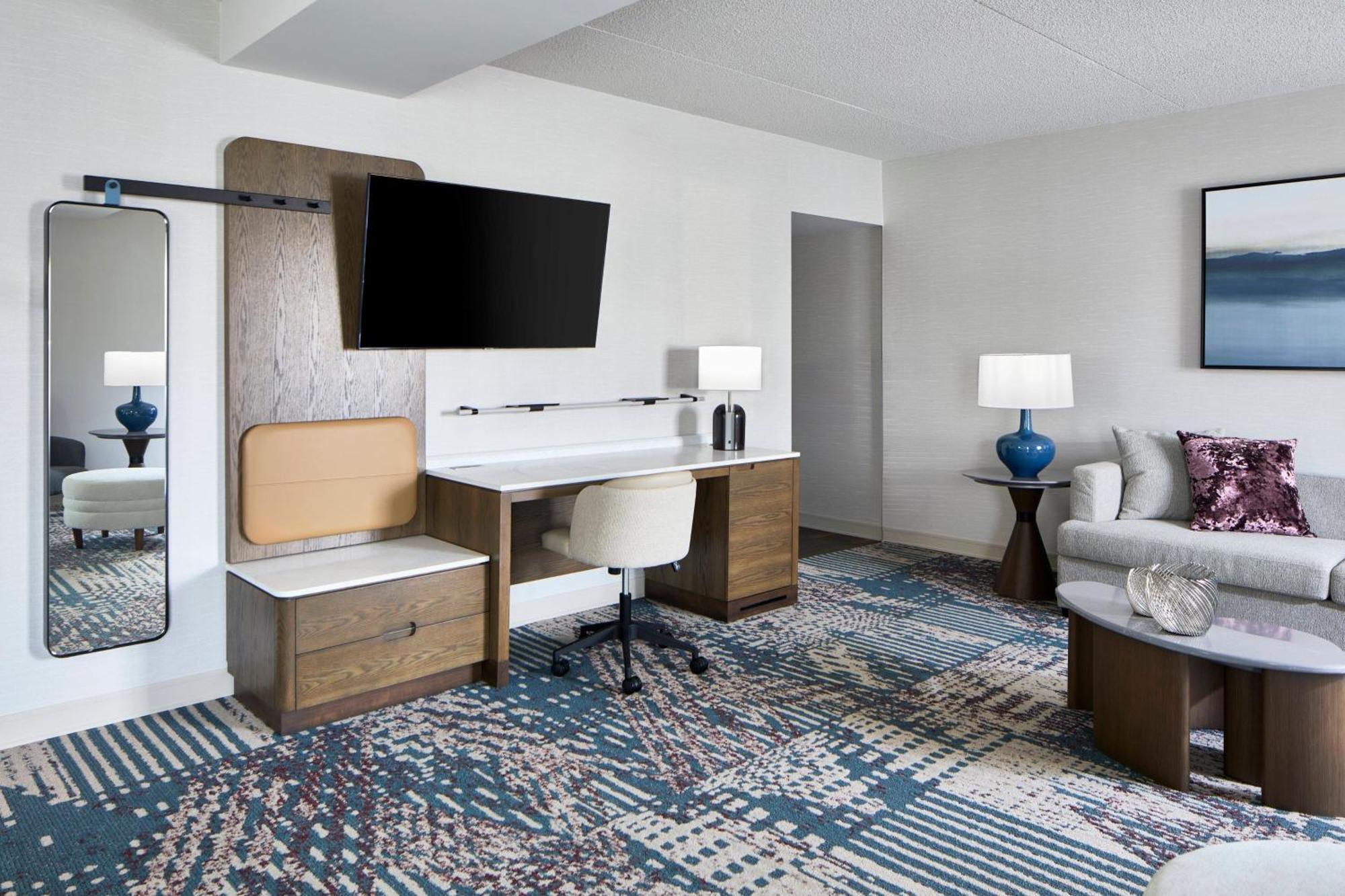 Delta By Marriott Hotel 3*