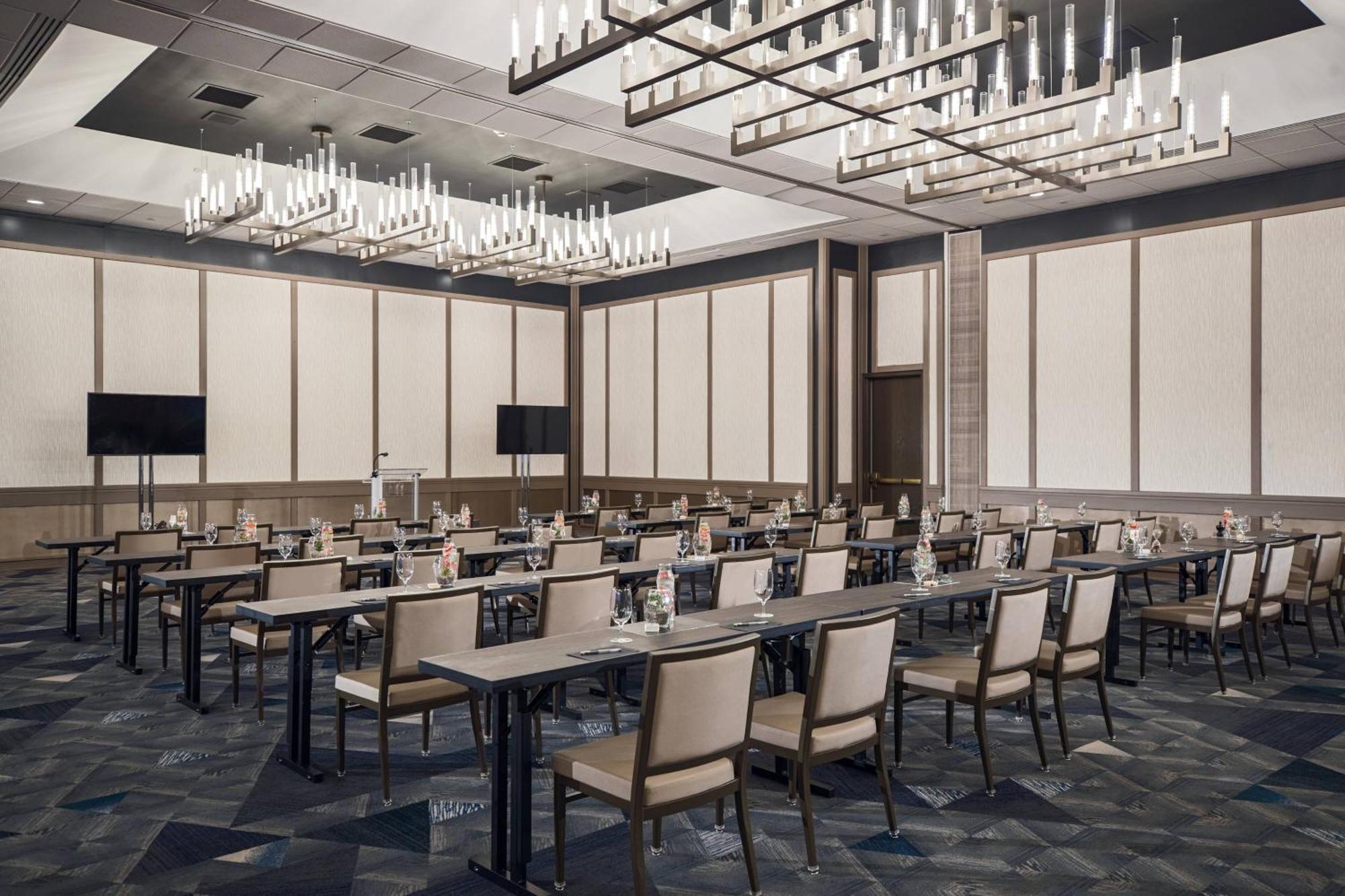 Renaissance Downtown 4* Toledo