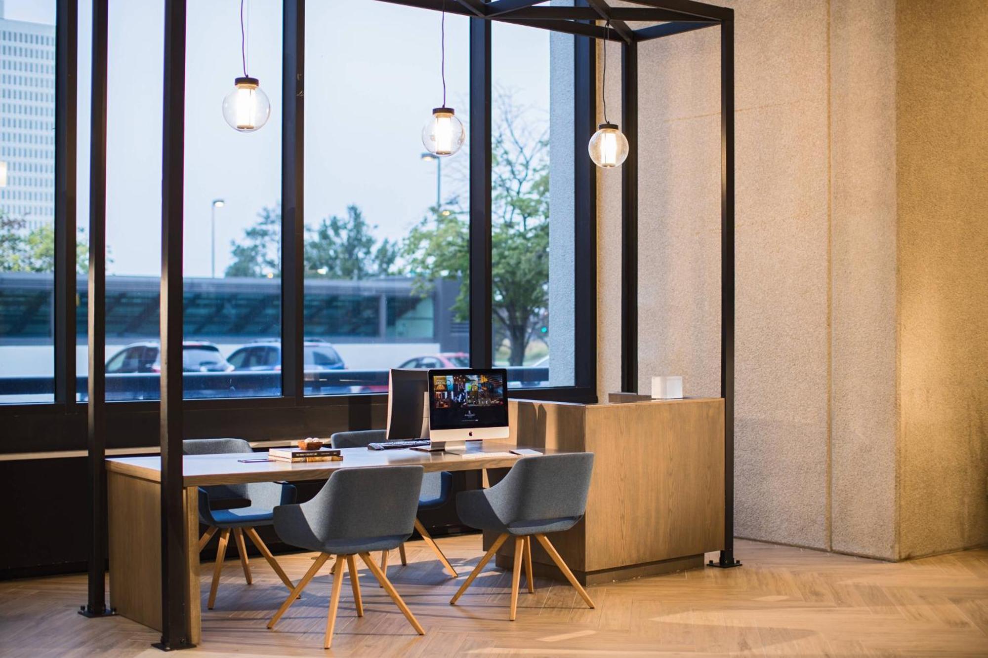 Hotel Renaissance Downtown Toledo