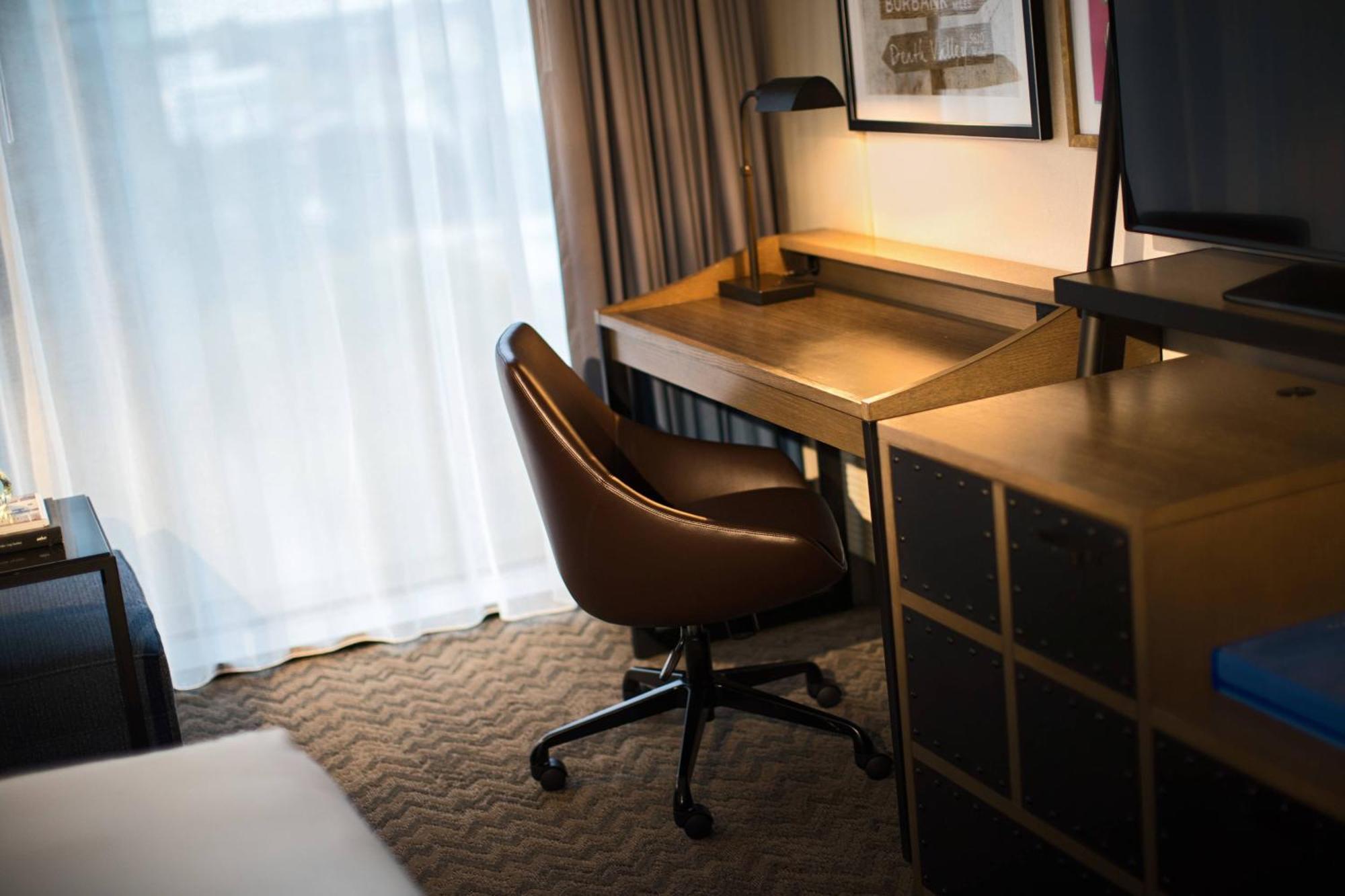 Hotel Renaissance Downtown