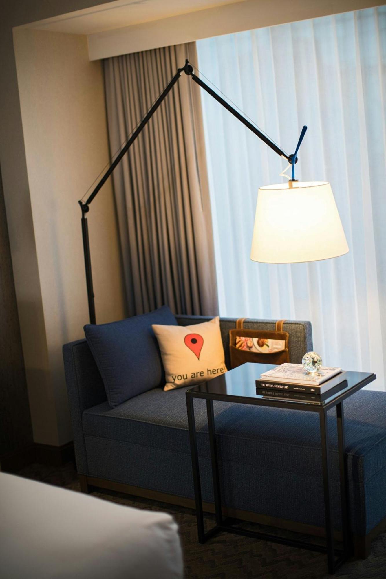 Renaissance Downtown Hotel
