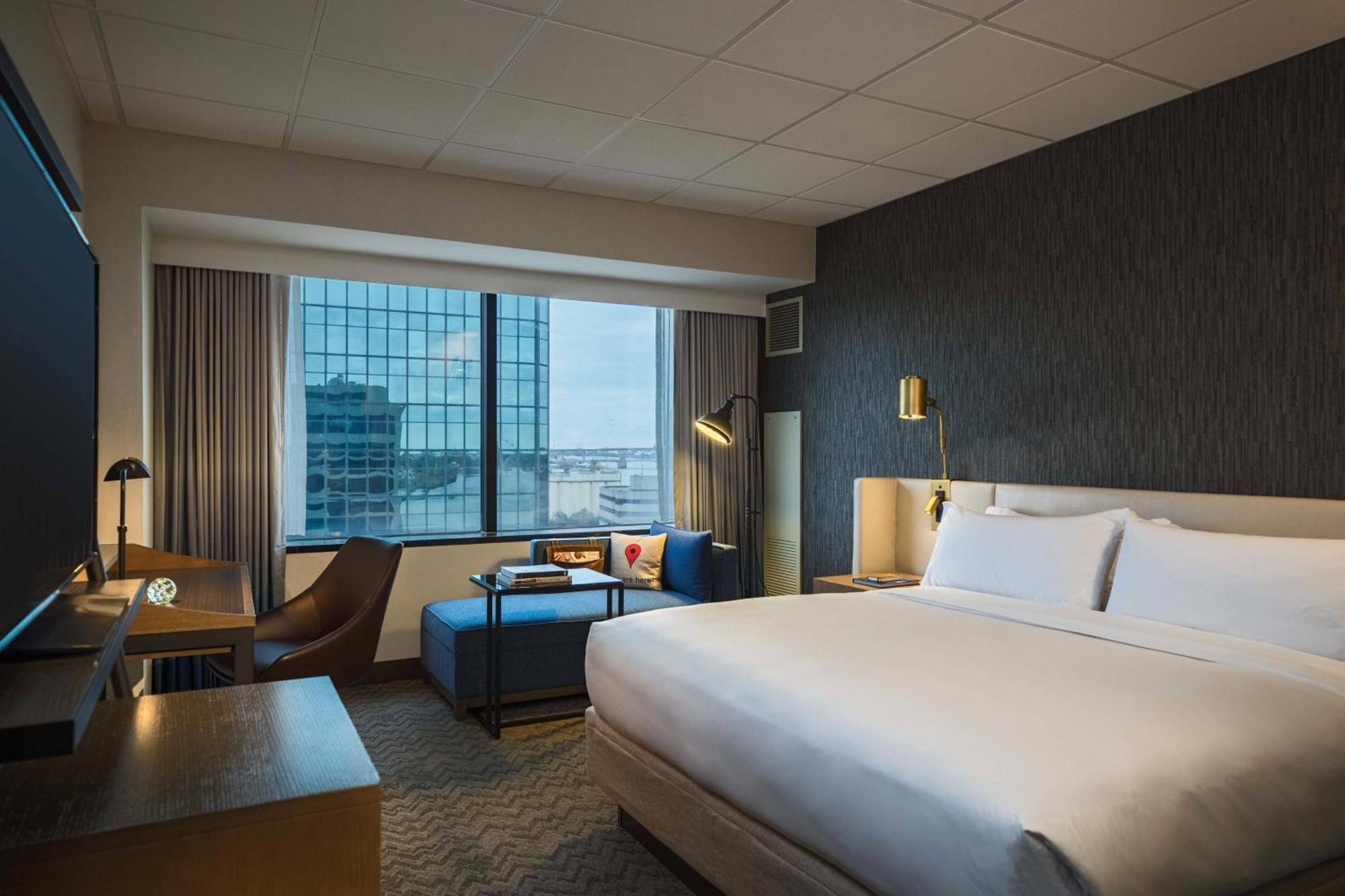 Hotel Renaissance Downtown Toledo