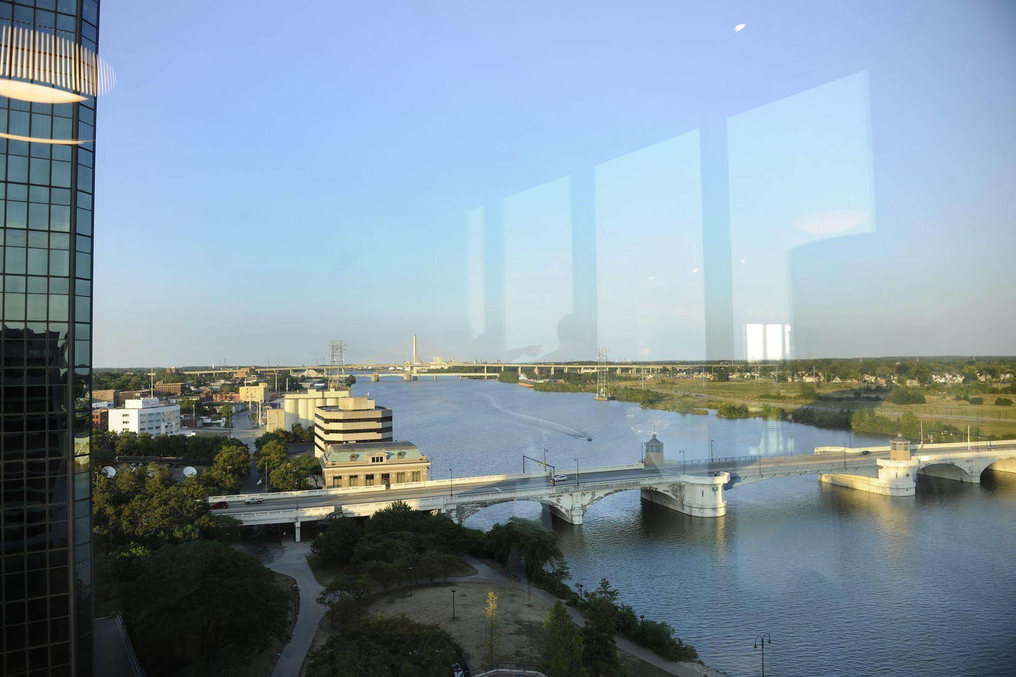 Hotel Renaissance Downtown Toledo