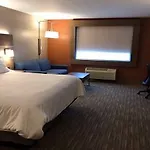 Holiday Inn Express Toledo West Napoleon