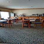 Holiday Inn Express Toledo West Napoleon