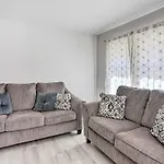 Bright Toledo Duplex, Close To Parks And Trails