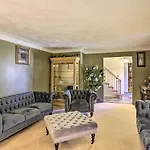 Toledo Home With Direct Golf Course Access!