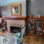 Scottwood Inn