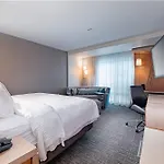 Courtyard By Marriott Toledo West