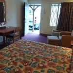 Knights Inn Maumee