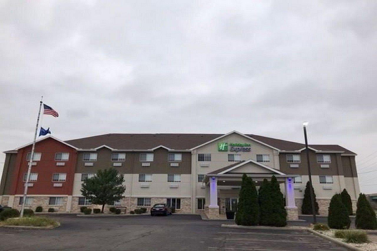 Hotel Express West Napoleon 2*