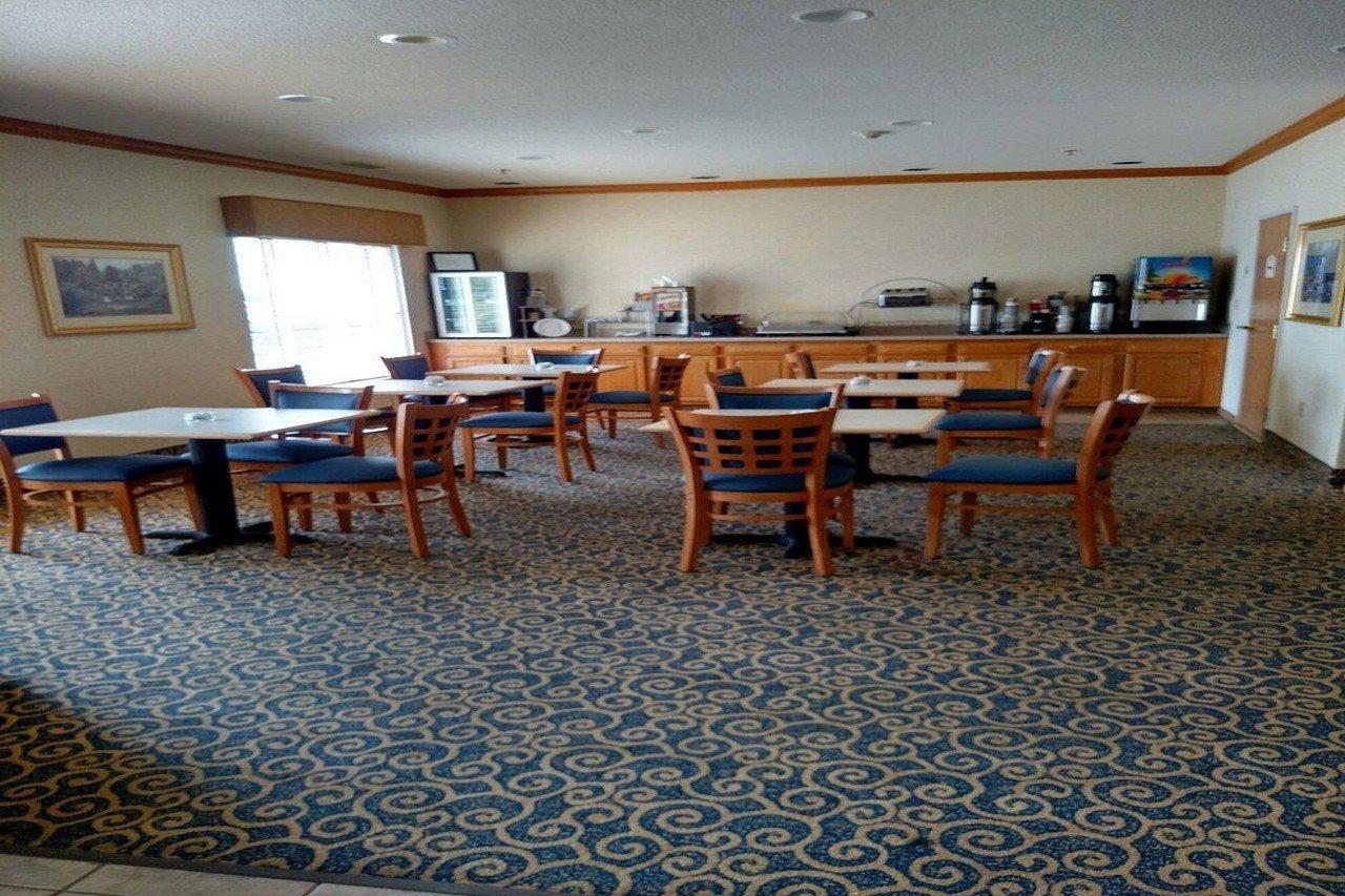 Hotel Express West Napoleon