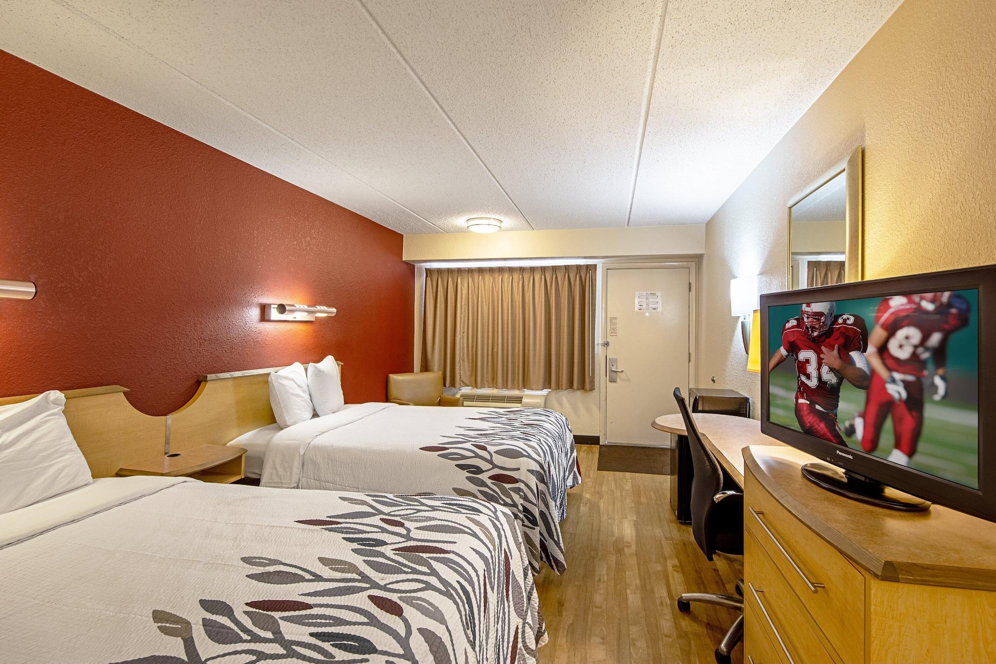 Red Roof Motel
