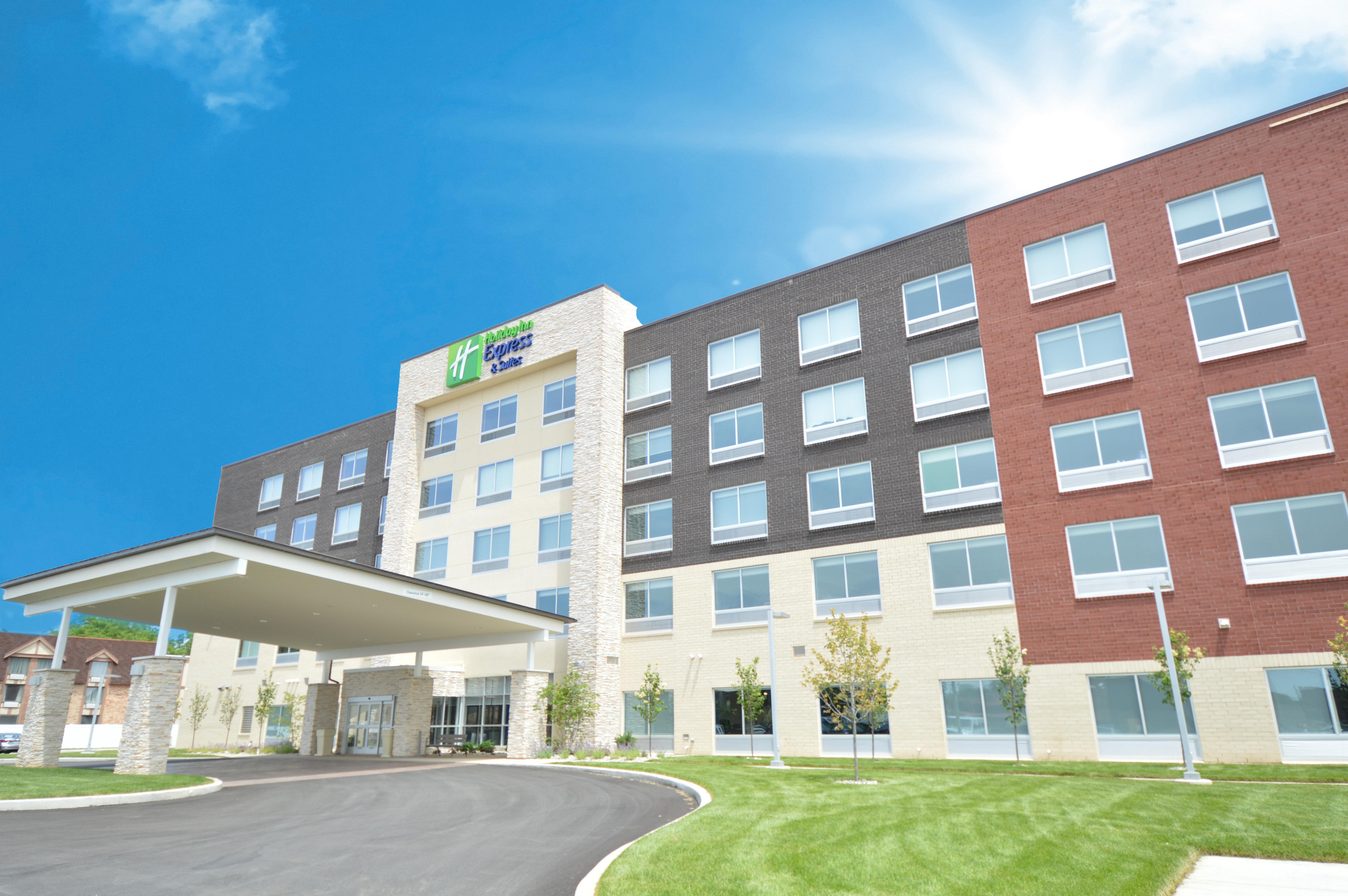 Express & West By Ihg 2*