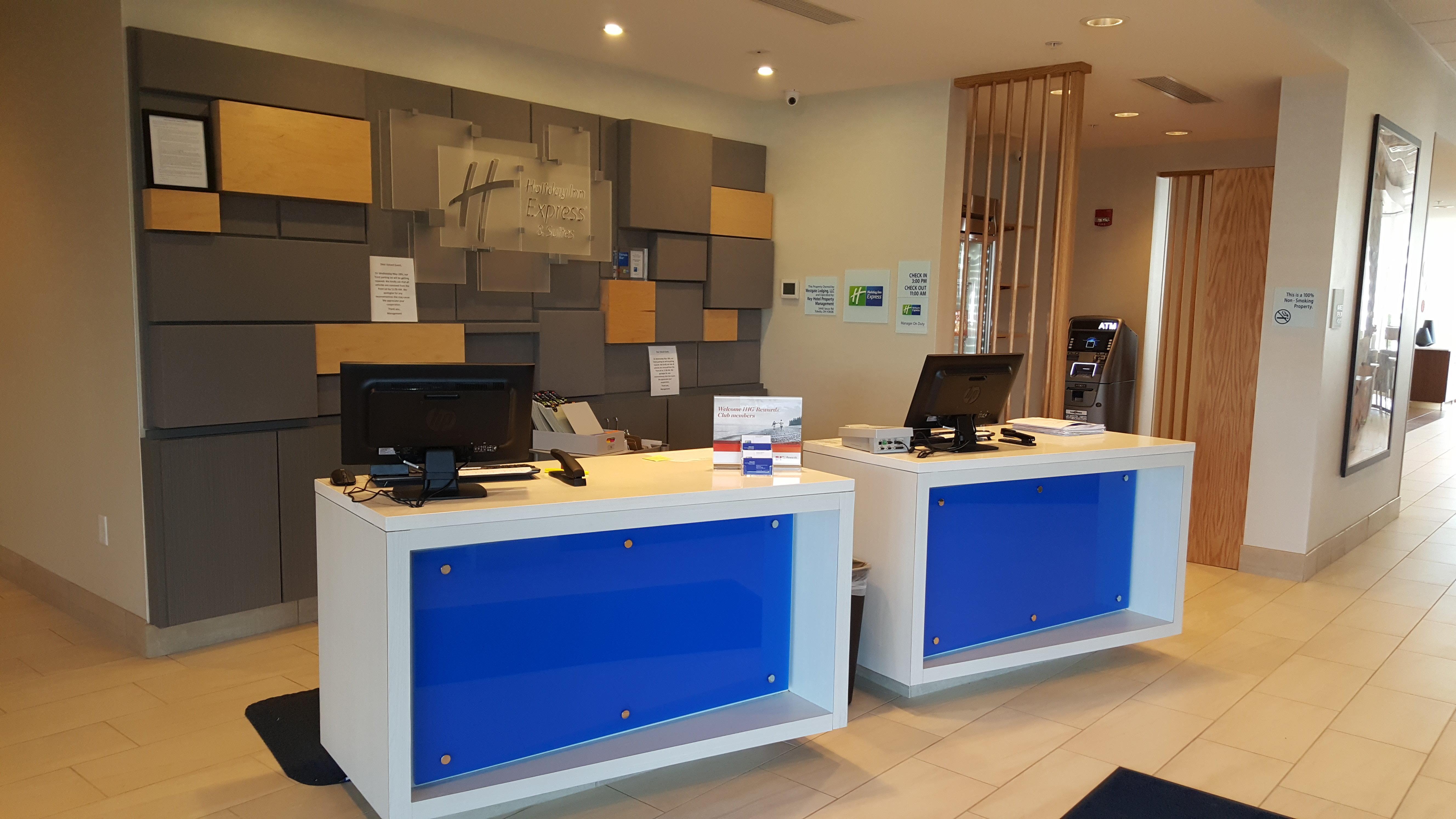 Express & West By Ihg Hotel 2*