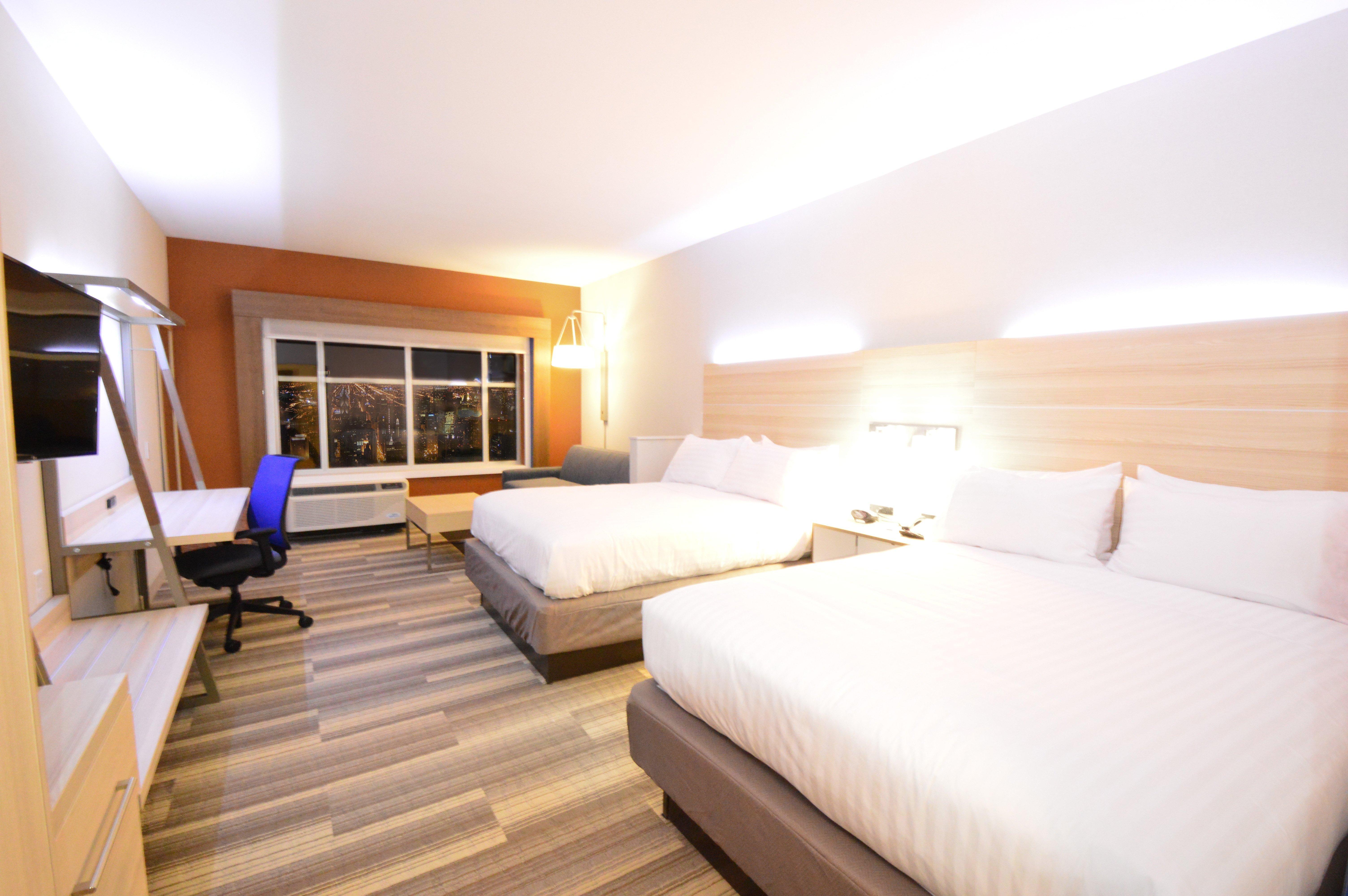Express & West By Ihg 2* Toledo