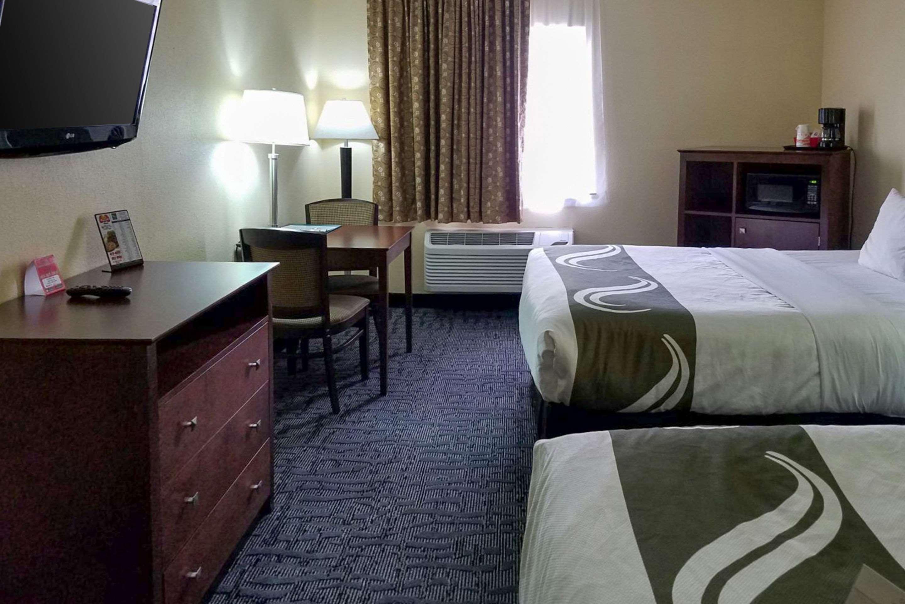 Quality Inn 2*
