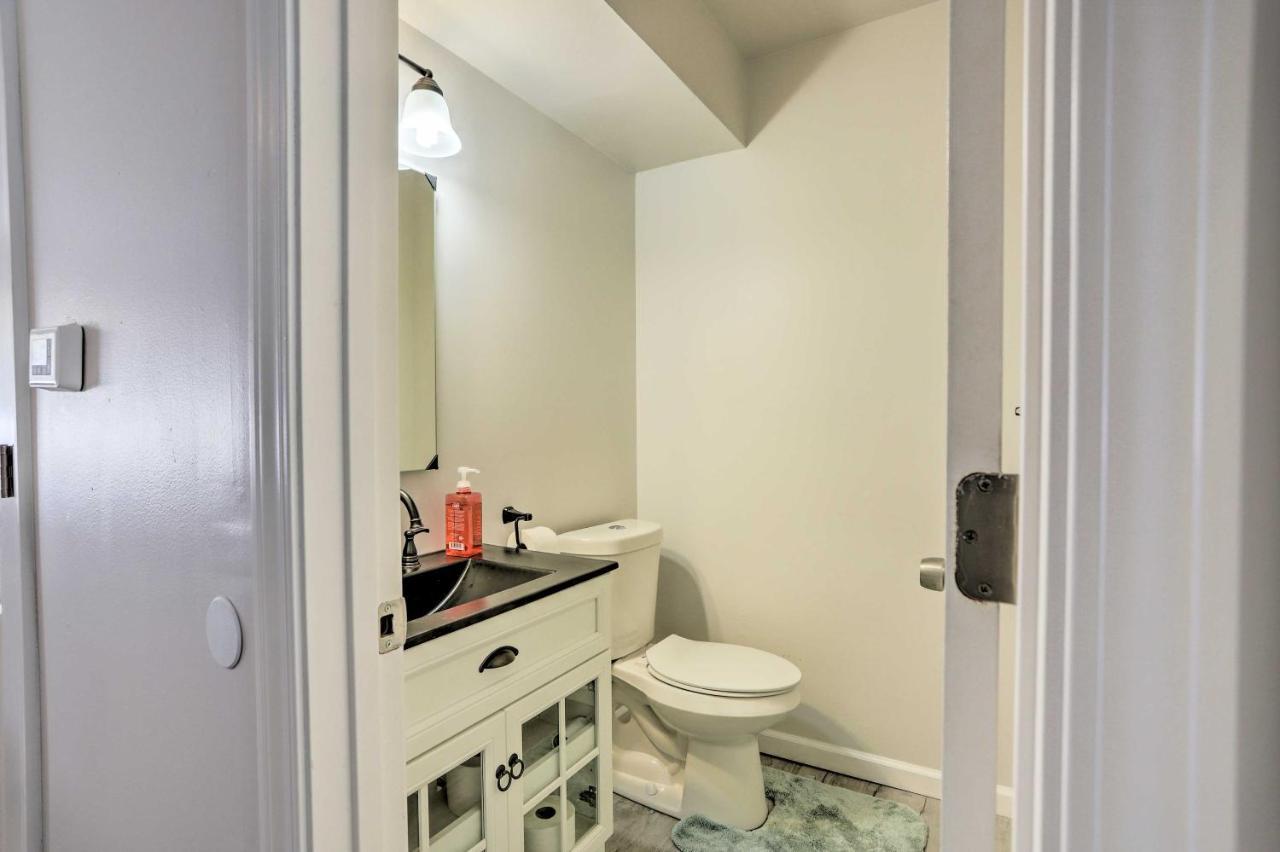 Bright Duplex, Close To Parks And Trails Apartment