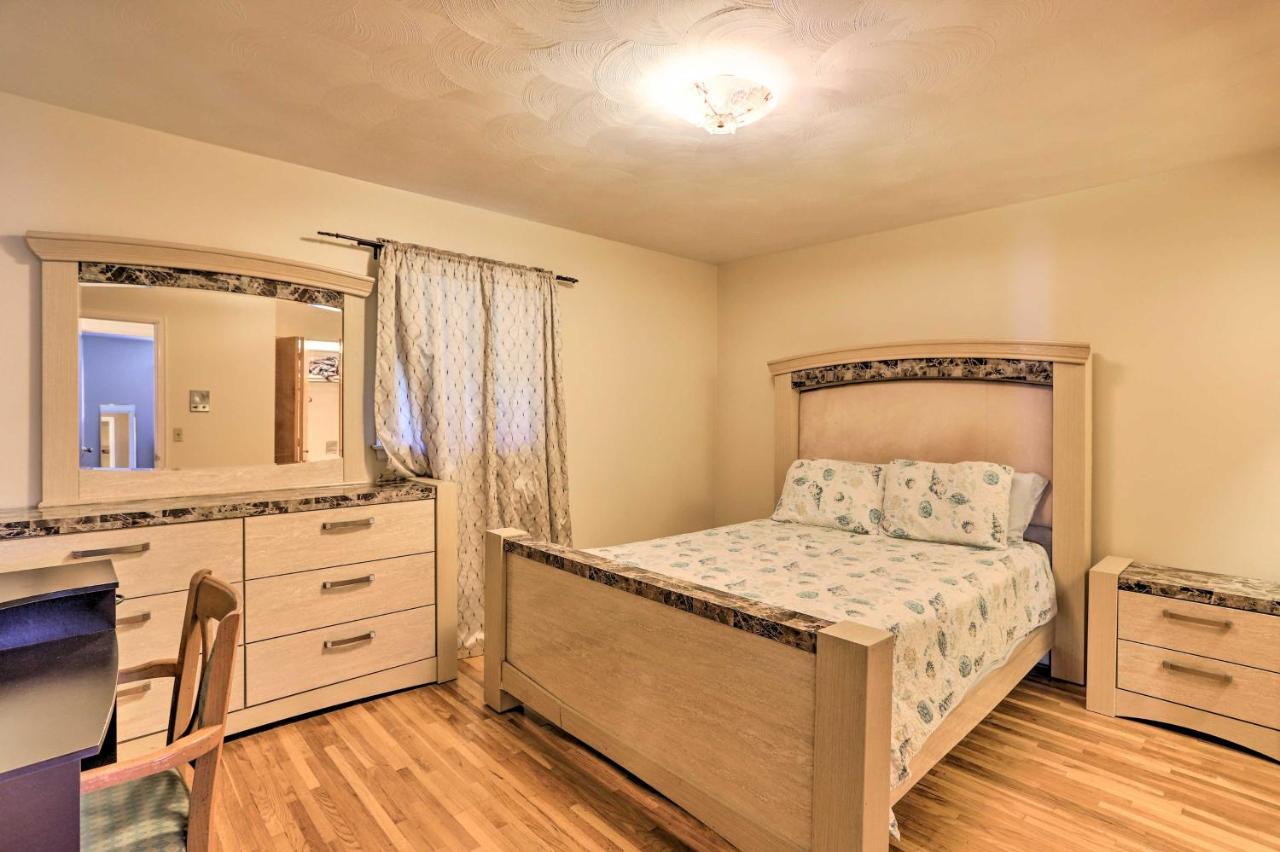 With Direct Golf Course Access! Holiday home Toledo