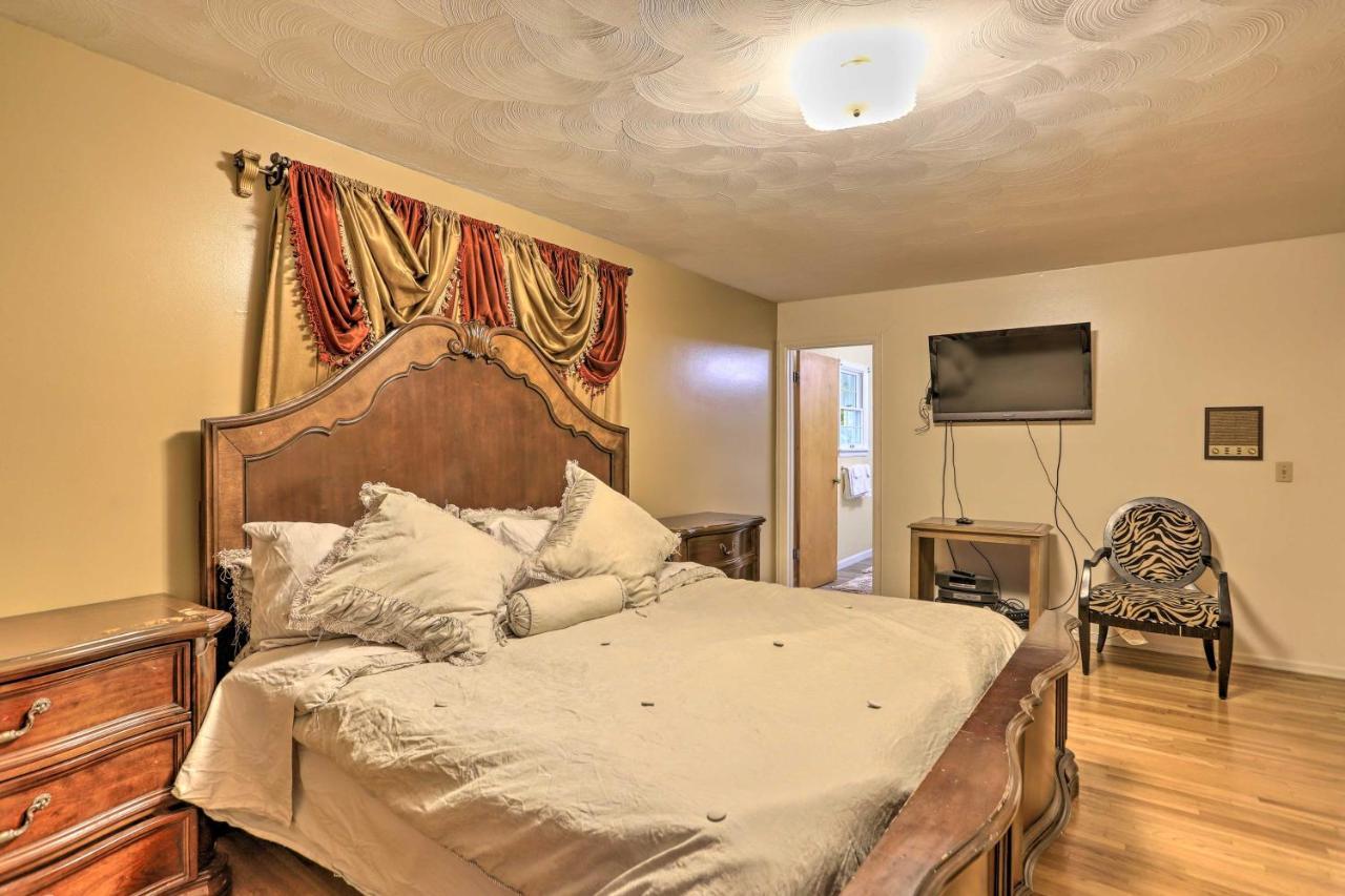 With Direct Golf Course Access! Holiday home Toledo
