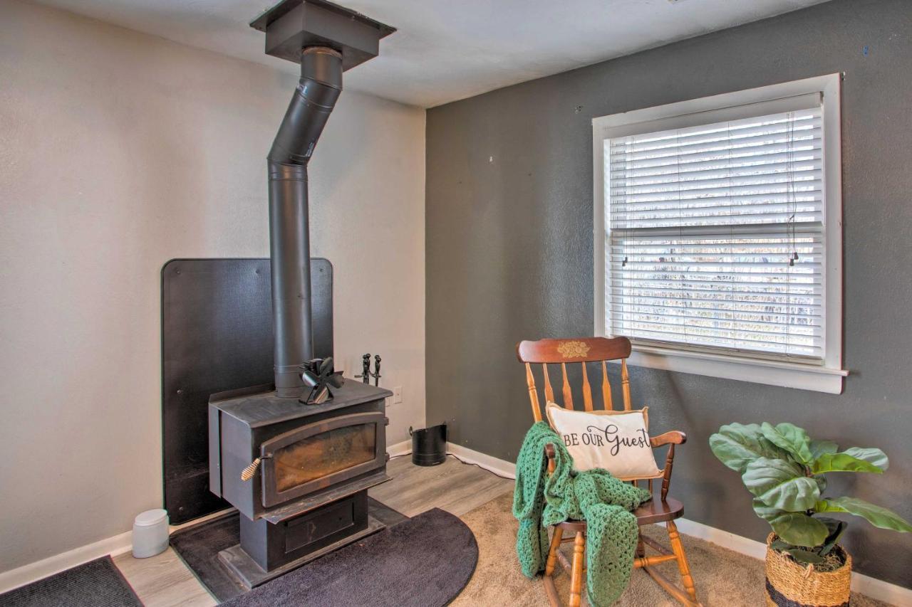 Holiday home Peaceful About 8 Mi To Downtown Toledo!