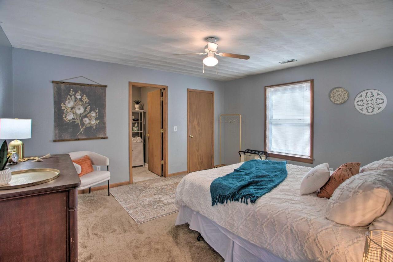 Peaceful About 8 Mi To Downtown Toledo! Holiday home Toledo