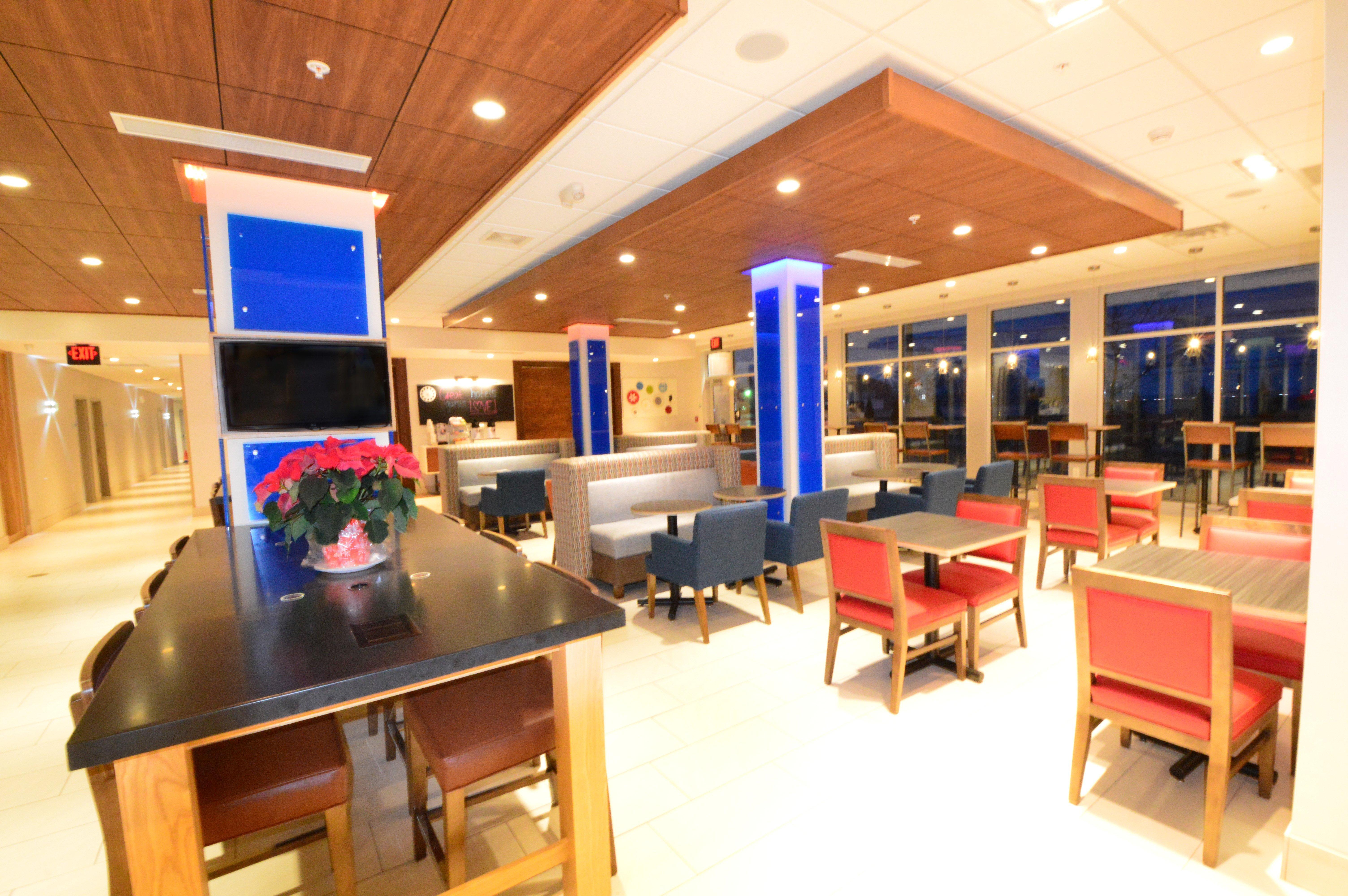 Hotel Express & West By Ihg Toledo