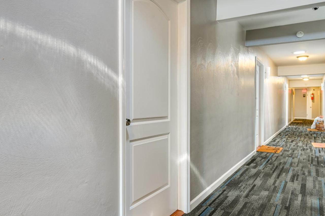 Vacation About 5 Mi To Downtown! Apartment Toledo