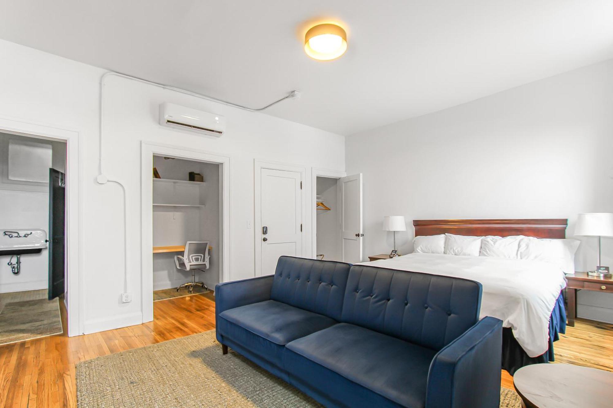 Library Square Aparthotel
