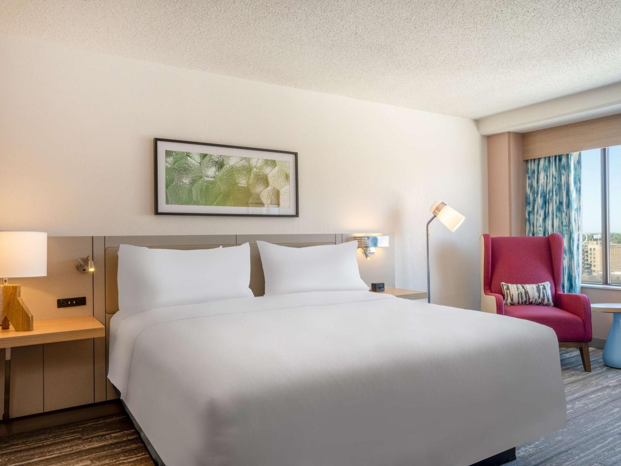 Hilton Garden Downtown 3*