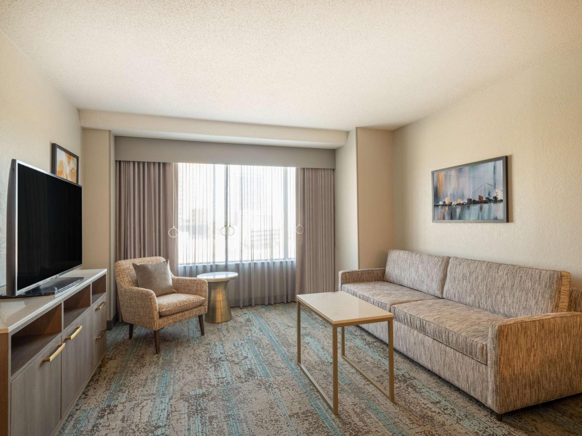 Hotel Homewood By Hilton Downtown Toledo