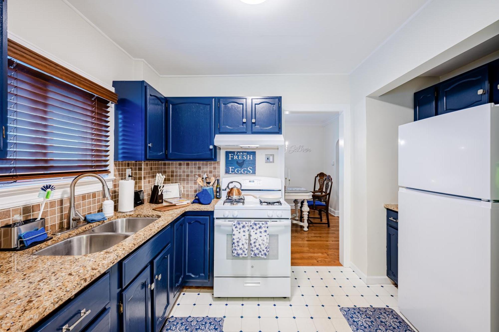 Holiday home Rachel's Private Hideaway With King Bed, Kitchen, Laundry, Parking And Big Yard
