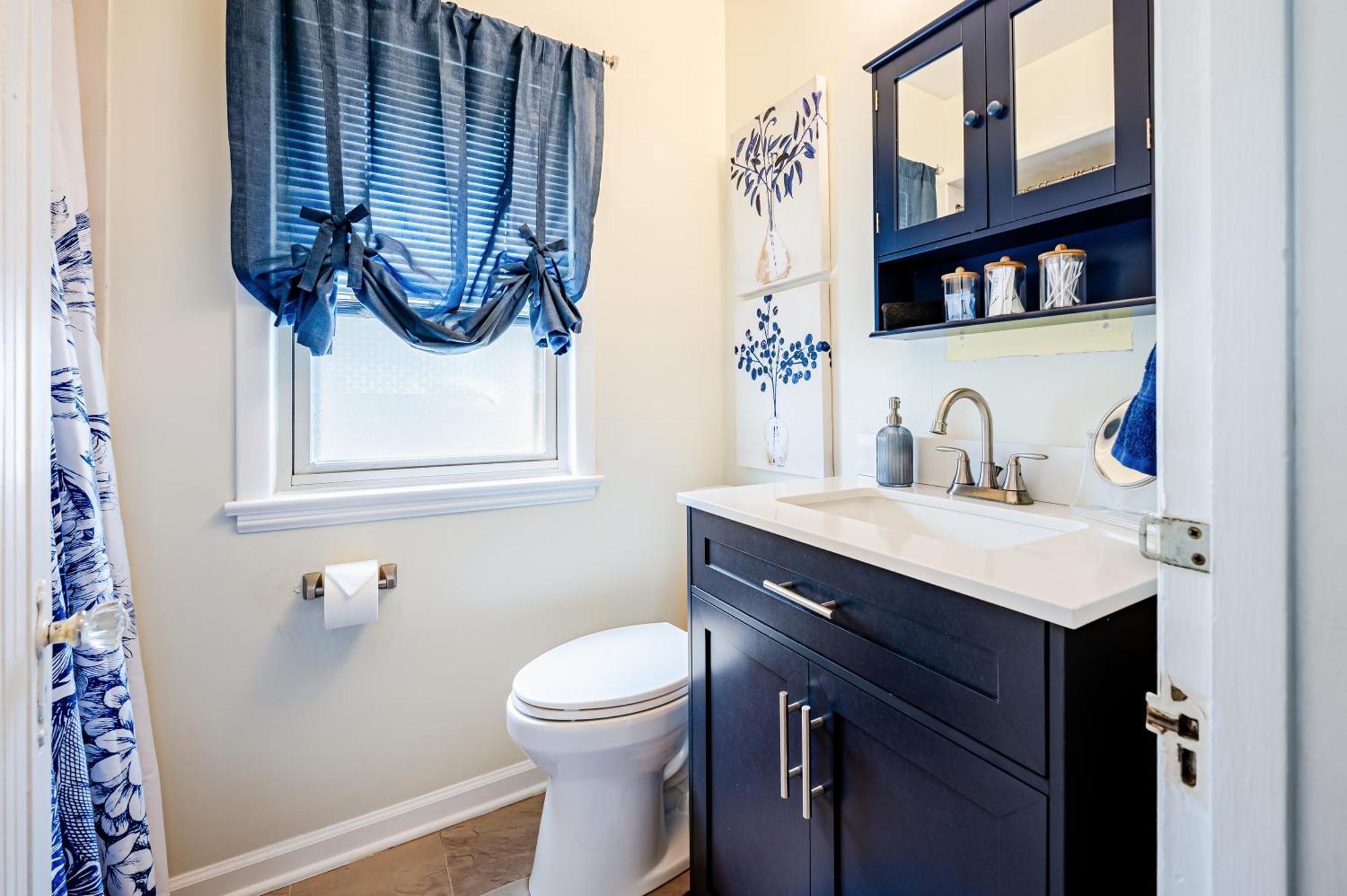 Holiday home Rachel's Private Hideaway With King Bed, Kitchen, Laundry, Parking And Big Yard Toledo