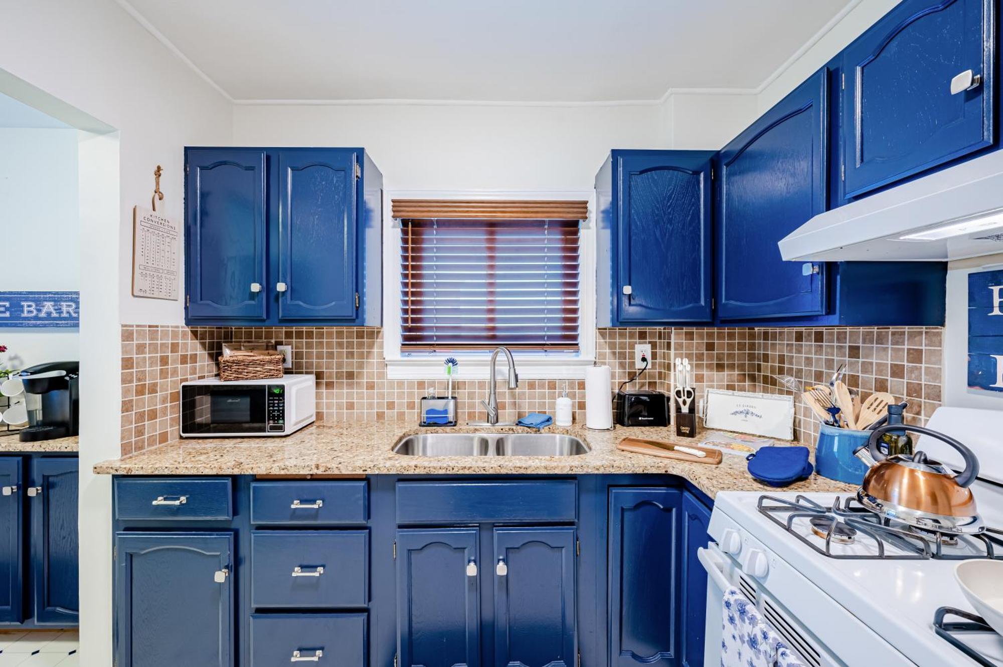 Holiday home Rachel's Private Hideaway With King Bed, Kitchen, Laundry, Parking And Big Yard Toledo