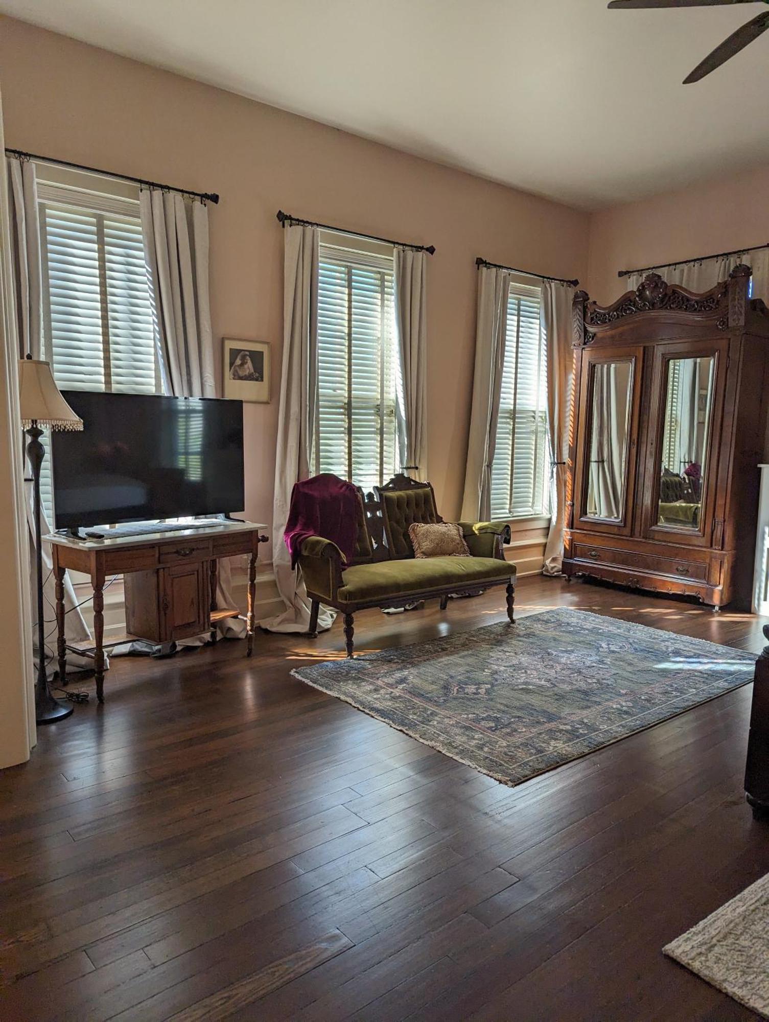 The Vistula Rose Bed & Breakfast Toledo