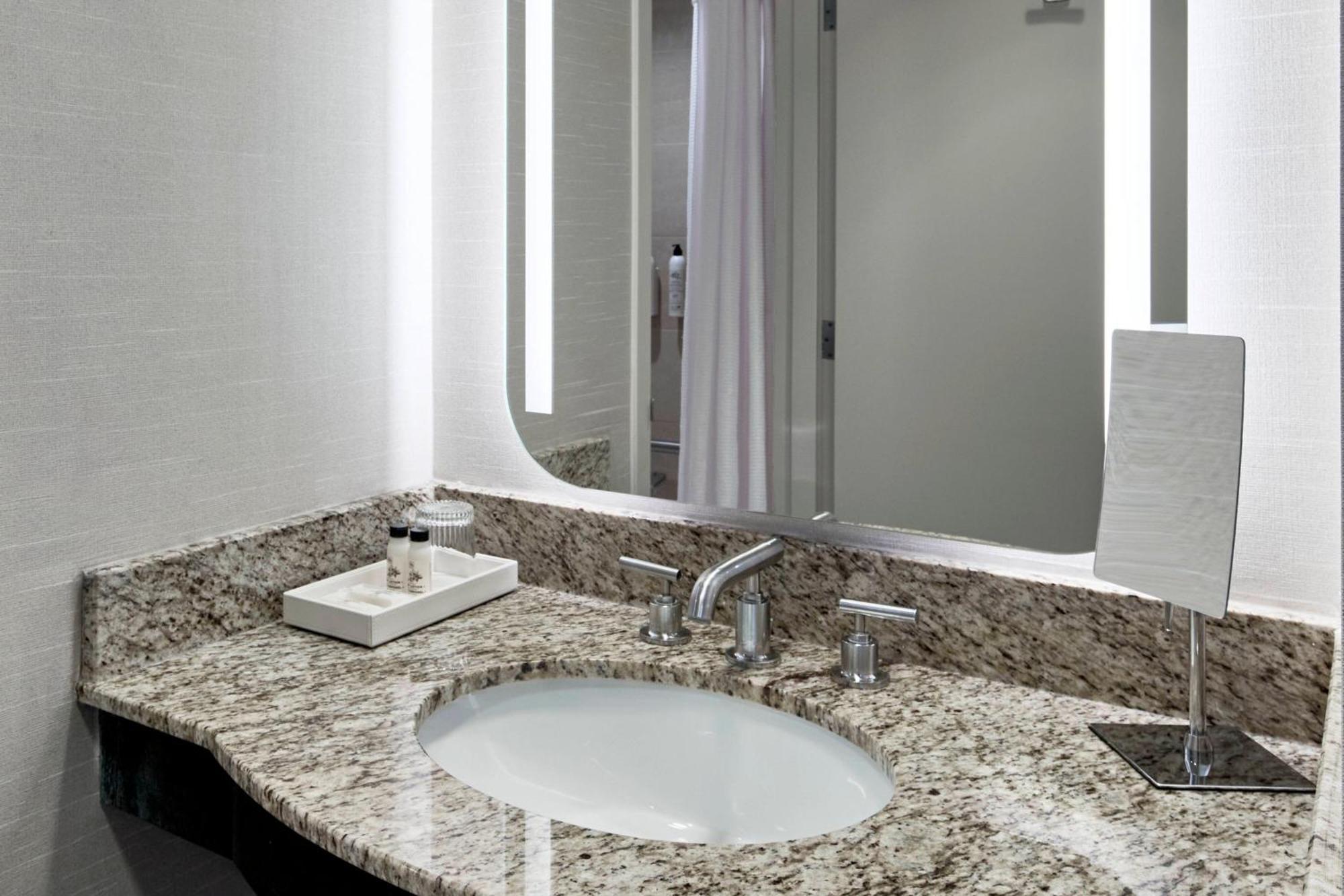 Delta By Marriott 3* Toledo