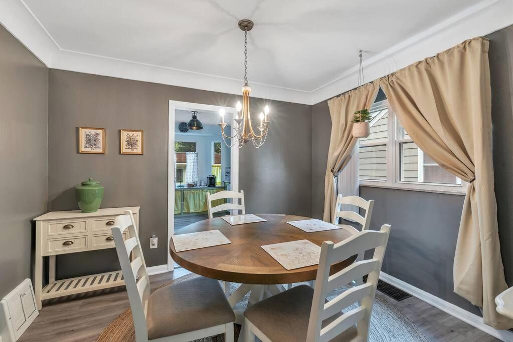 Two Bedroom, King Bed, Private Holiday home