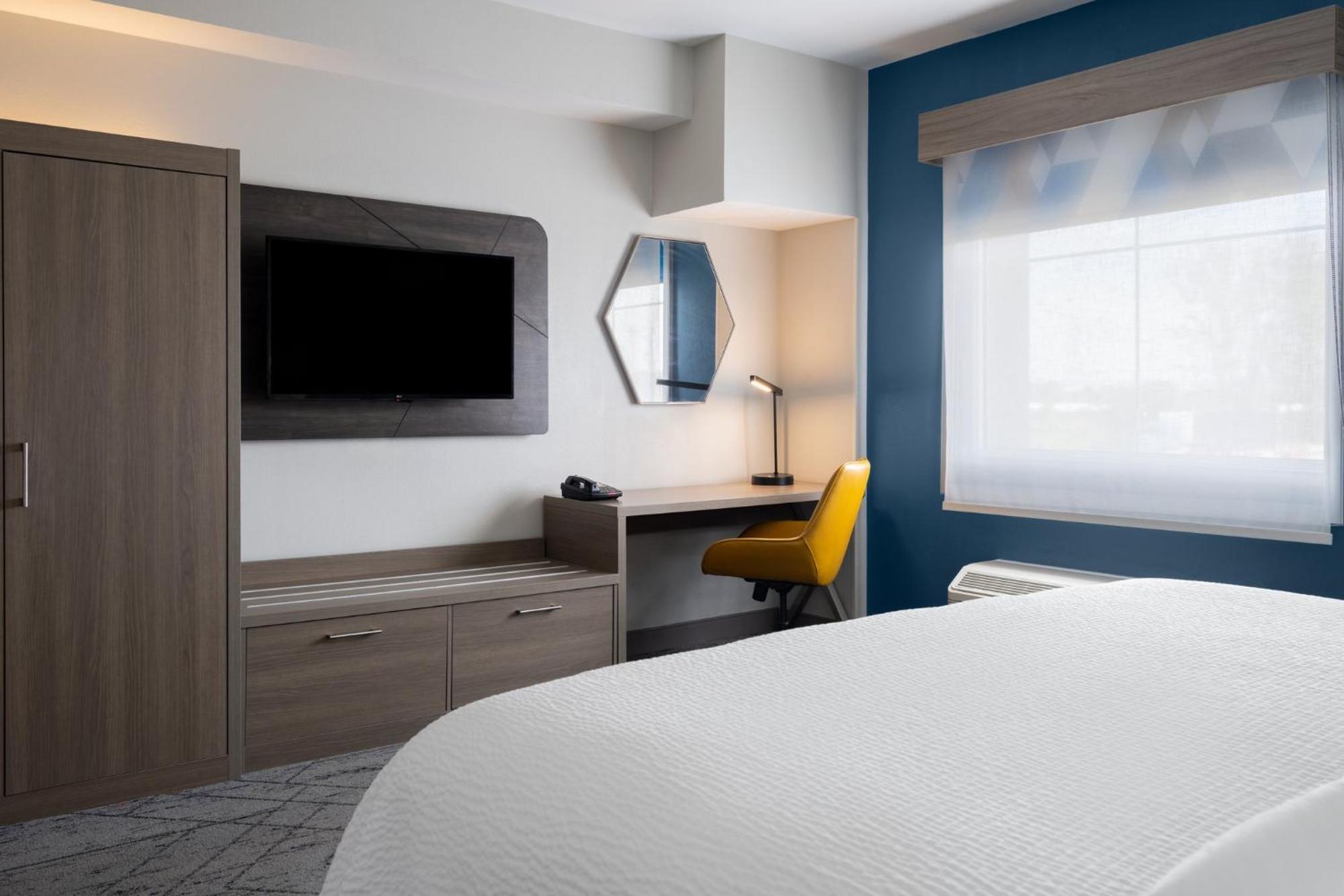 Express North By Ihg Hotel Toledo