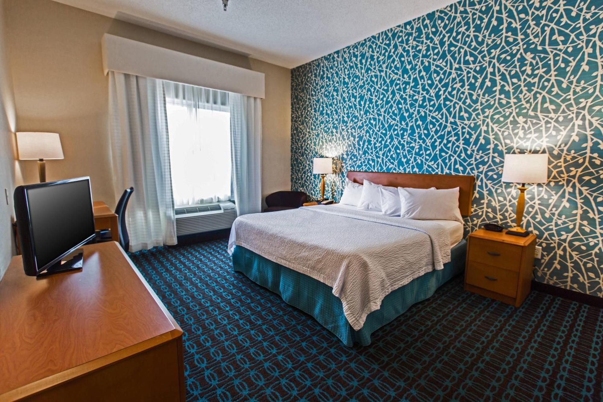 Hotel Fairfield & North 3*
