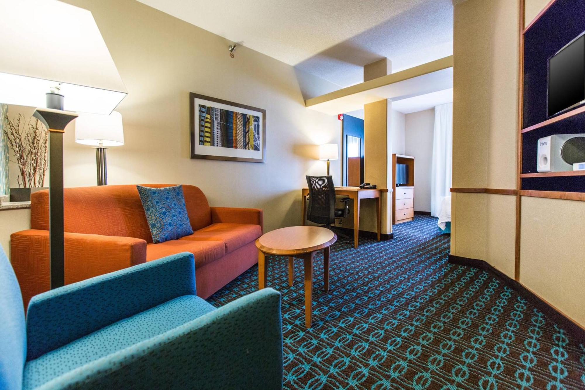 Hotel Fairfield & North