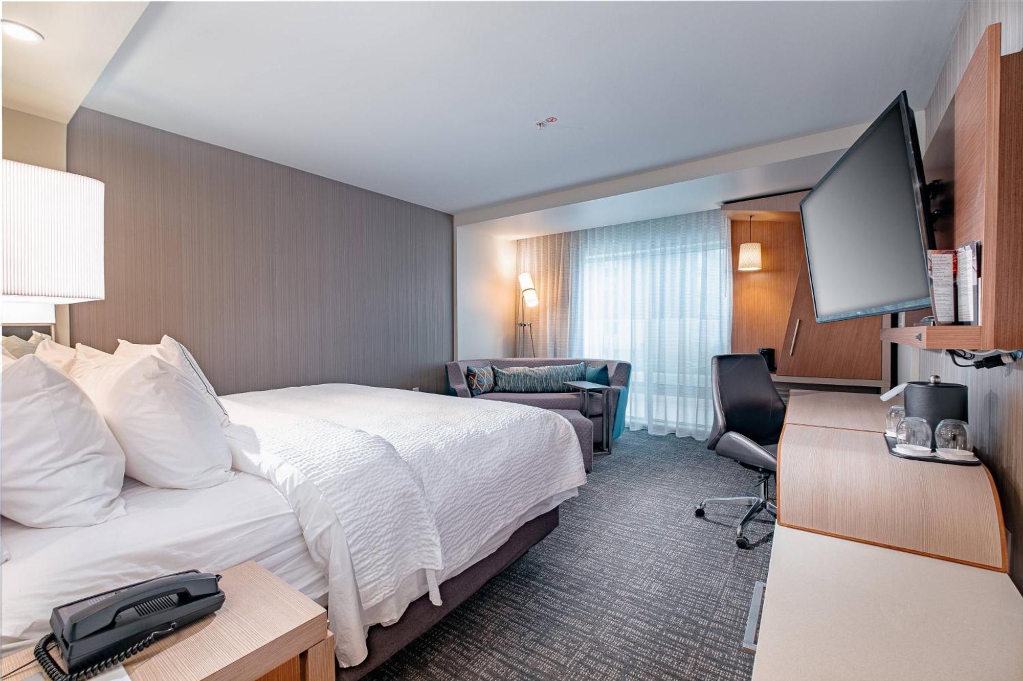 Hotel Courtyard By Marriott West Toledo