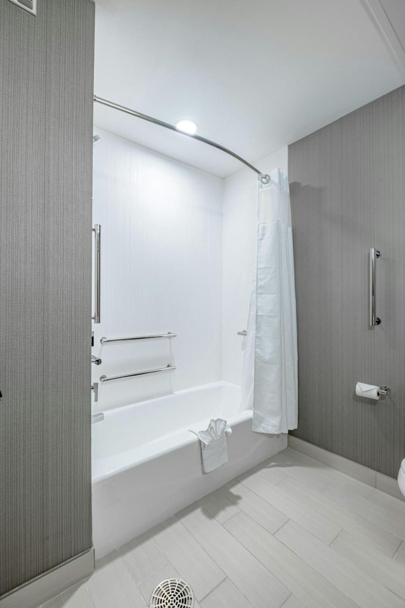 Courtyard By Marriott West 4* Toledo