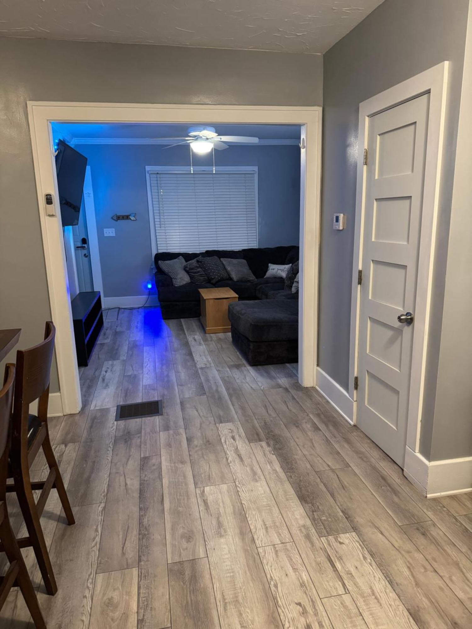 Charming 3-bedroom House Next To Hollywood Casino! 1 Minute From Interstate 75
