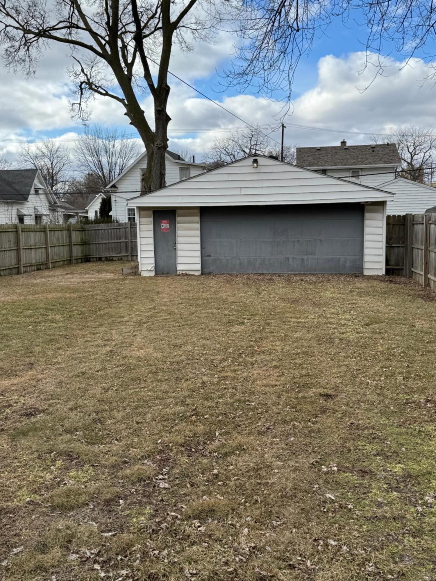 Charming 3-bedroom House Next To Hollywood Casino! 1 Minute From Interstate 75 Holiday home Toledo
