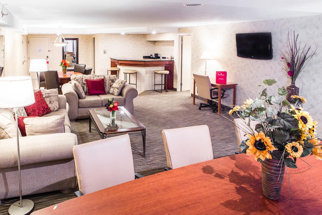 Hotel Courtyard By Marriott West