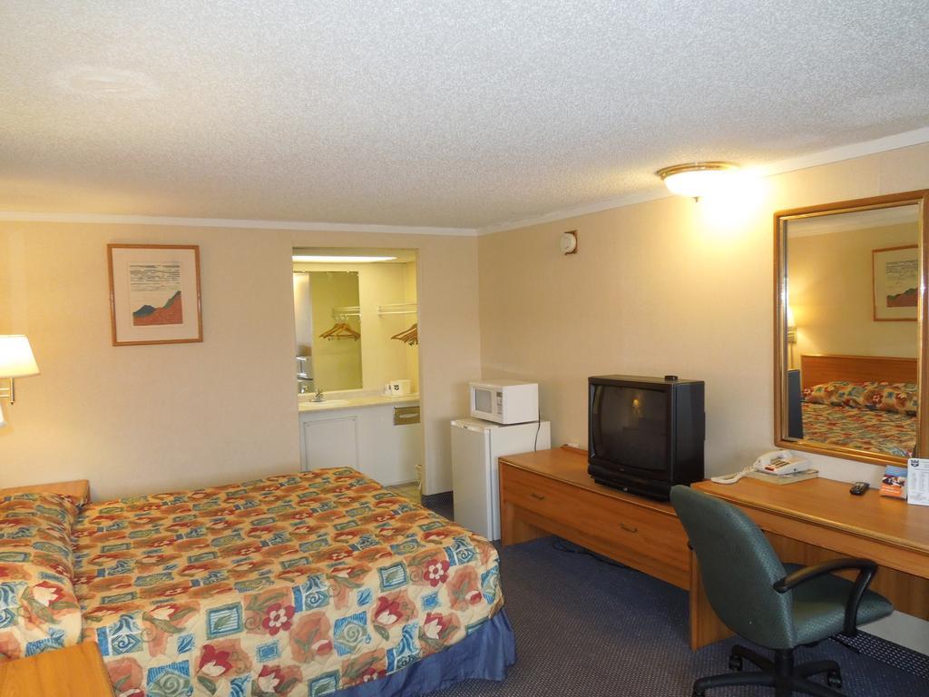Motel Knights West Toledo