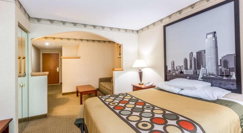 Courtyard By Marriott West Toledo